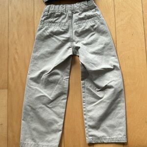 2 pairs of pre worn boys sz 5 Route 66 cargo & sz 6 Old Navy flat front.